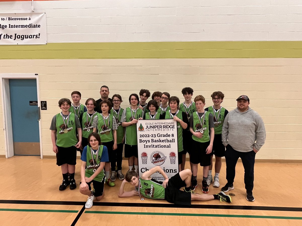 j_monk's tweet photo. 2022-2023 Grade 8 Invitational Champions! 
@JRIAthletics @bballmonk @JuniperRidgeNL https://t.co/mZV5DlOFgt