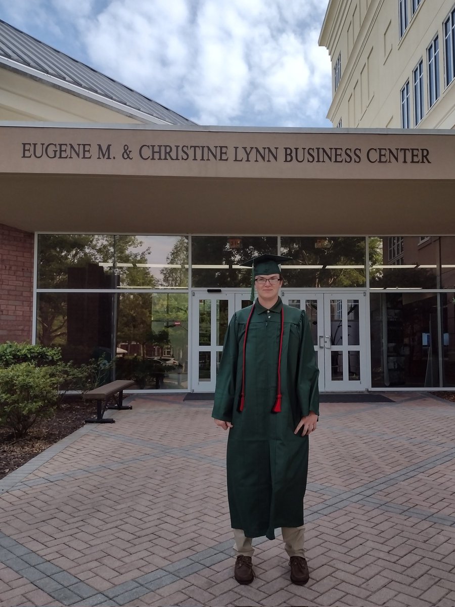 NextGreatThingx's tweet photo. He did a thing today!!! #hattergrad #proudmum
Bachelor of Business Administration Major in Accounting, Minors in Psychology and Creative Writing. https://t.co/VQk6fZqbVd