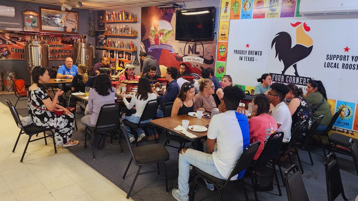 TAMUCC_SACNAS's tweet photo. Thank you to all the students, professors, and SACNAS members who joined us BJ's for night! Best wishes on finals everyone!

@sacnas
@IslandCampus
#Islanders https://t.co/dHe754DsmQ