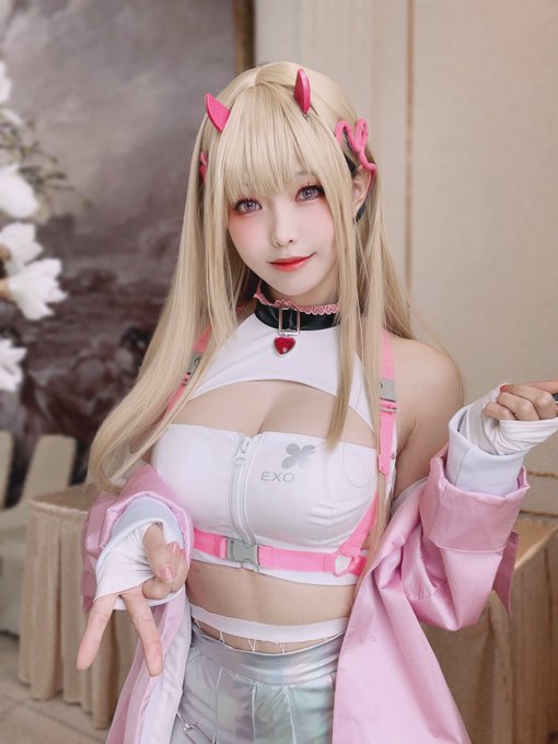 Twitterのコスプレ画像16