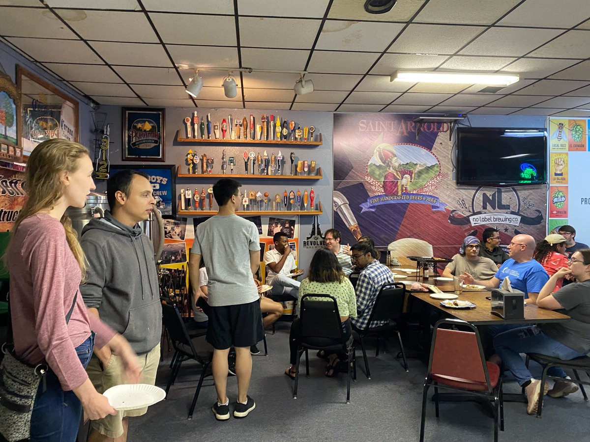 TAMUCC_SACNAS's tweet photo. Thank you to all the students, professors, and SACNAS members who joined us BJ's for night! Best wishes on finals everyone!

@sacnas
@IslandCampus
#Islanders https://t.co/dHe754DsmQ