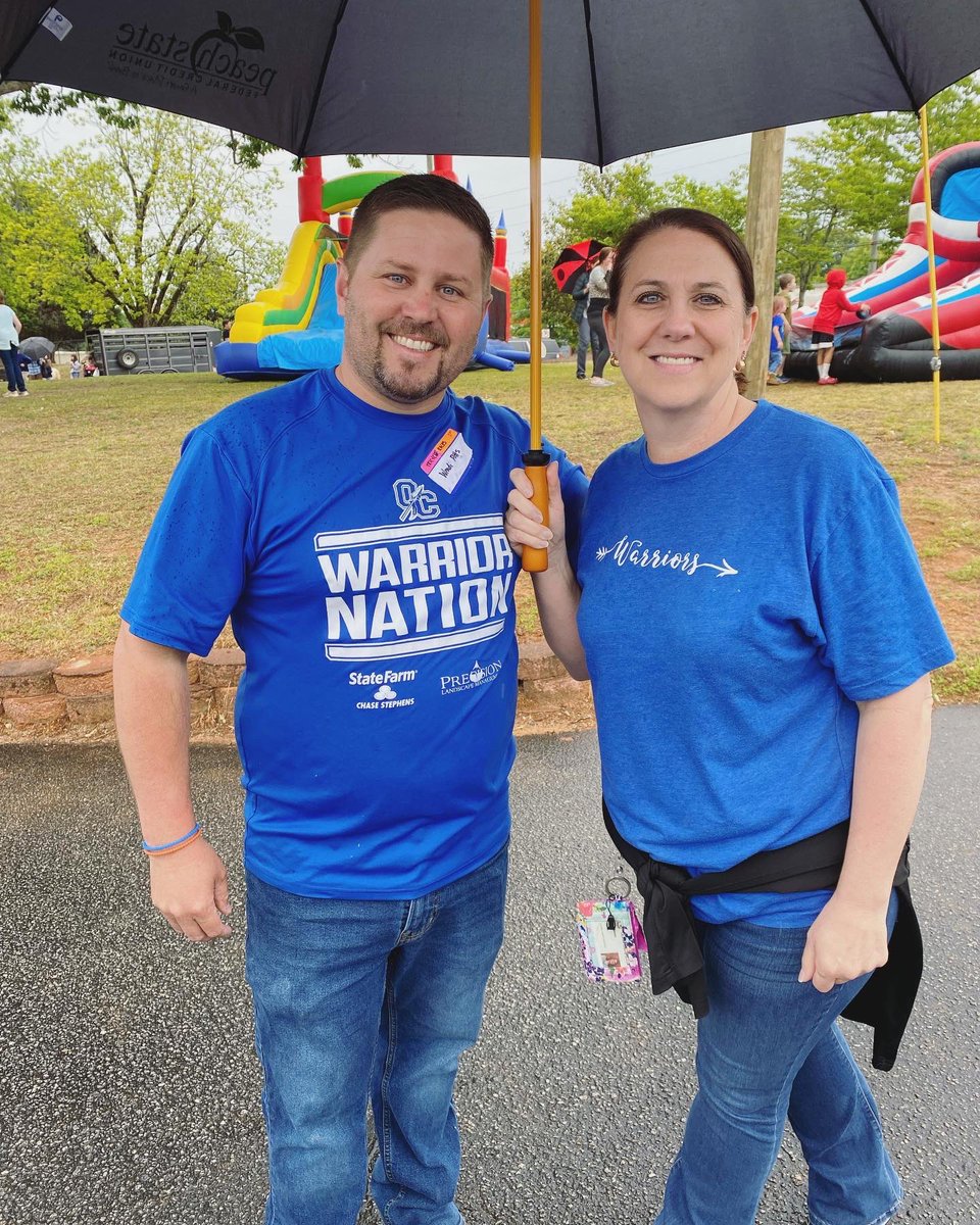 A little rain can’t hold us back!  We had a great time at our Spring Carnival! 💙🎟️