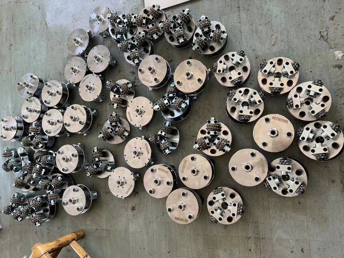 liutingyue520's tweet photo. Product quality is very important, and sometimes there may be some issues with tools. The service was good, the attitude was upright, and after solving the problem, everything went smoothly.
#bouchardage
#intermat #beton #travauxpublics 
#surfacesbeton #betonsable 
#bushhammer https://t.co/6zttTZw6El