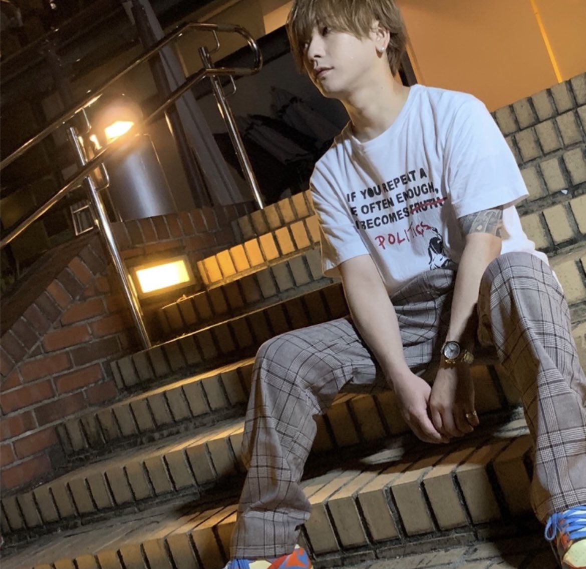 LaVelite's tweet photo. 【La•Velite】
　　5/6

ラストソングを飾ったのは…
【HIDE】代表取締役

ラストオーダーで大量のシャンパンにて見事ラストソ��グ獲得🍾✨
Daily No. 1 おめでとう御座います！👑

👇Twitter個人アカウント
@hide_1989_1105 

👇店舗Instagram
https://t.co/EN42Beefw3

https://t.co/DsaQSrbEtN https://t.co/aCENNwpr0T