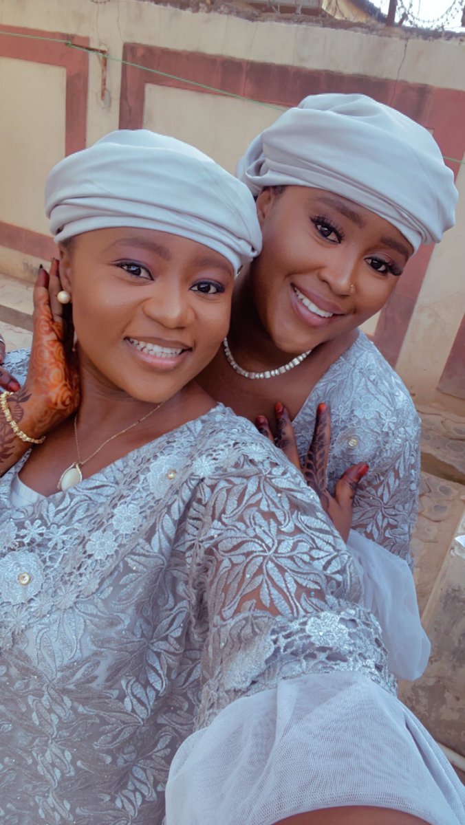 FatyGowon's tweet photo. Saturday’s are for weddings 🤍 https://t.co/CiWxGi6wz7