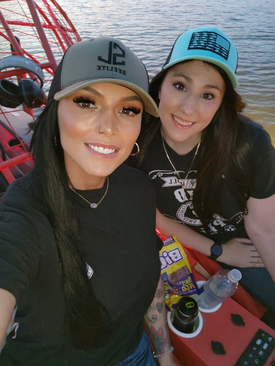Bowfishing time with the bestie 😘