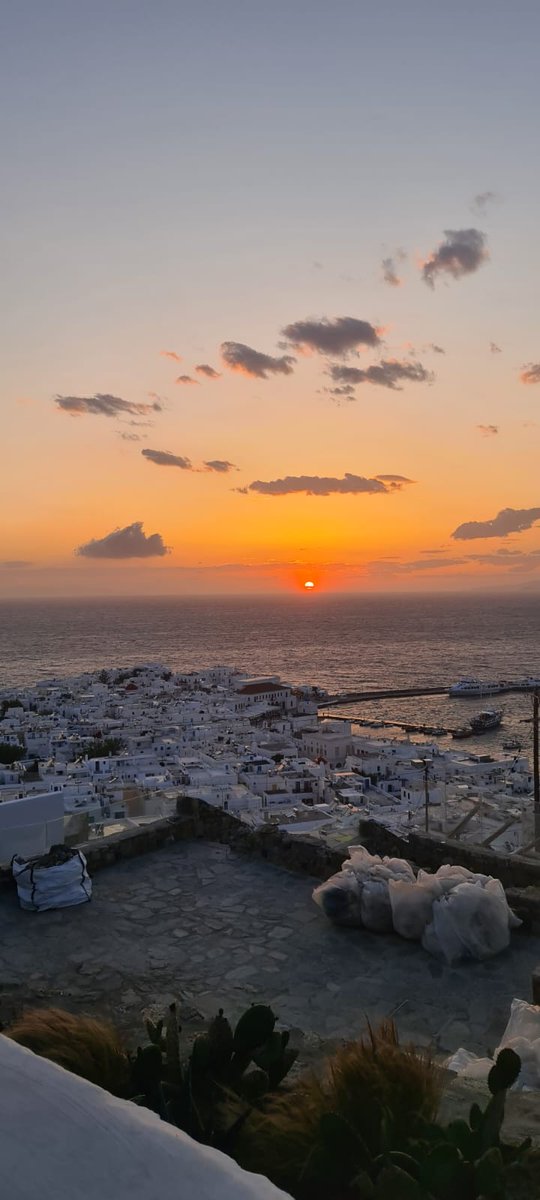 RoyAcevedo's tweet photo. Mykonos, Greece. https://t.co/kb9luB8qQG