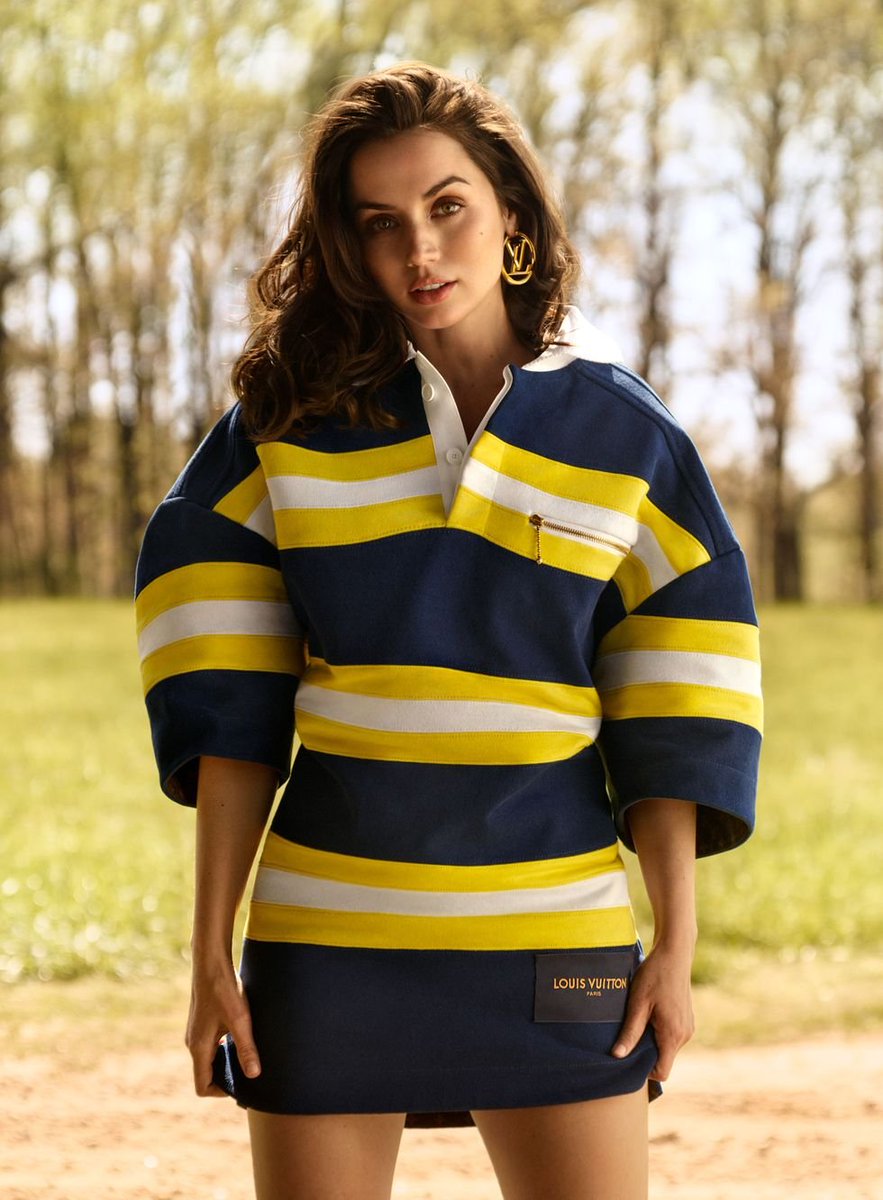 All the king's horses and all the king's men couldn't put them together again. 

King's? Plural? There's only one true king. And he's mine.

Soon.🖤