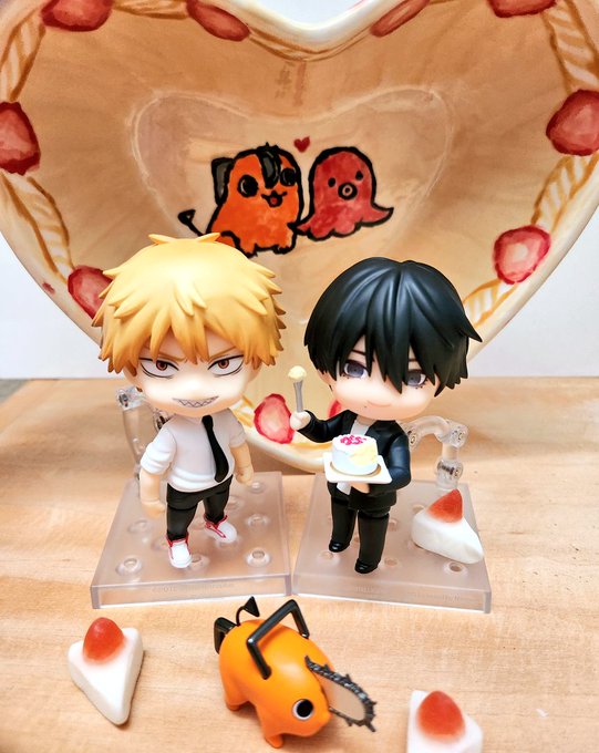 I painted a yoshiden shortcake bowl for myself fkfnfnf