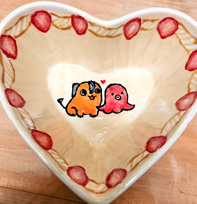 I painted a yoshiden shortcake bowl for myself fkfnfnf