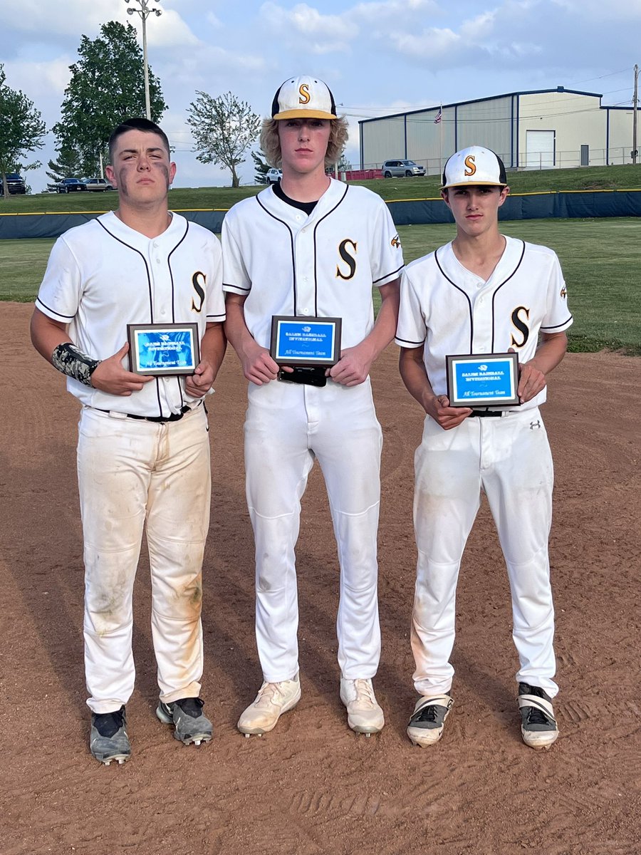 Lost a tough one today to a good Pacific team 3-2. Our all tournament team members were Mitchell Garner, Drake Gawer, and Gavin Schmidt 

Good tournament boys.