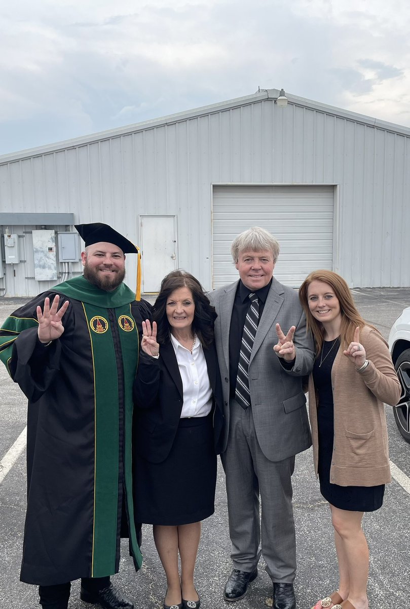 TylerAdamsDO's tweet photo. Officially Doctor Adams! First physician in the family, but 4th doctorate level degree. Couldn’t have done it without the amazing support of my family! #namechange #DO #doctor #emergencymedicine #embound https://t.co/LLDtZ4J8yW