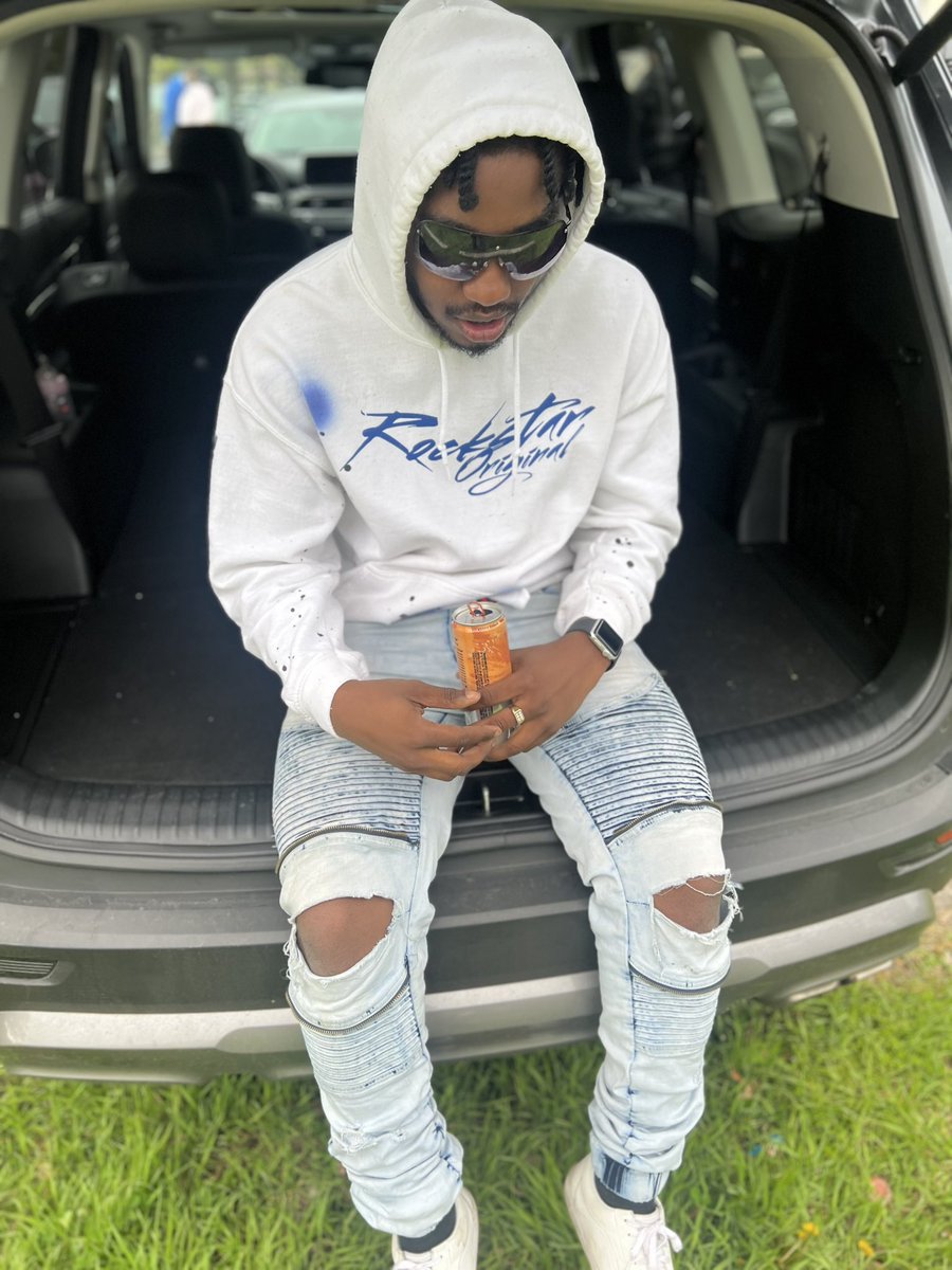 Kaobenny's tweet photo. Twitter don’t fwm fr but oh well 🖤 https://t.co/kIJ29Lgof1