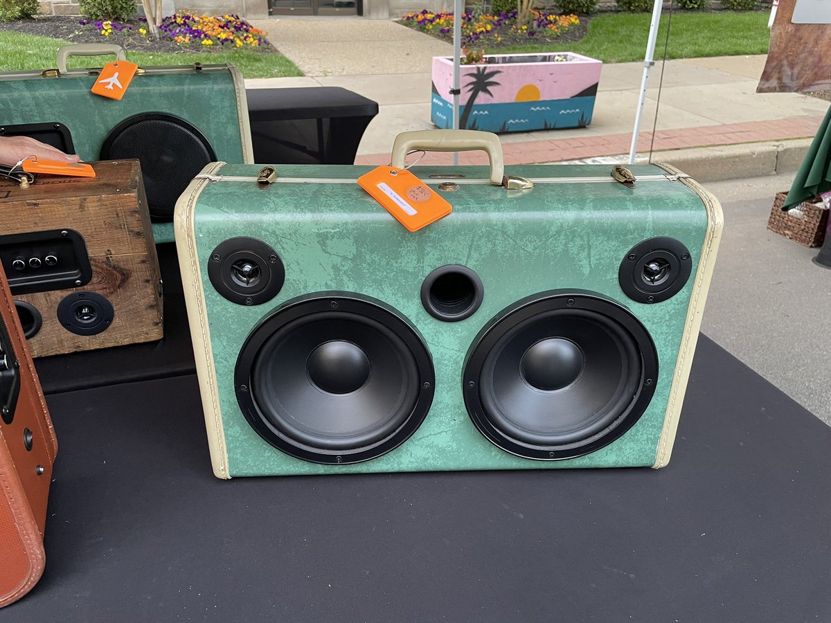 doctornayaka's tweet photo. My son &amp; I went to 2 festivals today. At #TowsonTownFestival we came across Boombox Baggage. He makes old luggage into Bluetooth boomboxes 🤯. I may have to get this one because it’s named after one of my fave songs! #DrFunkenstein 🎶 #ParliamentFunkadelic https://t.co/hrnAnQrN6l