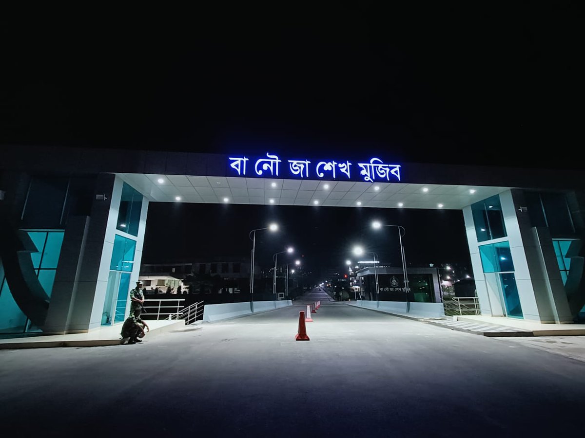 ftecobd's tweet image. Another Completed Project at BNS Shekh Mujib
3D SS letter LED Sign
Call for any Kinds of LED &amp;amp; Neon Sign Works
Call/What's app: 01671616362
#ledsignboards
#ledsignage
#ledsign
#ledsignboardinbangldesh
fenixbd.com/led-neon-signa…