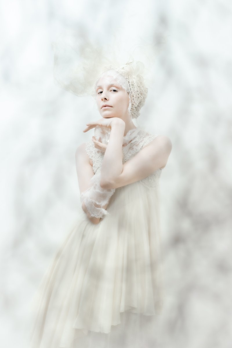 SocialT77's tweet photo. PASHA Style Magazine Vol. 8

Credits:
Photographer @akihirosuzuriya
Hair and Makeup @ellie.hair_make
Couture Designer @ritenutobytac
Model @SocialT77 
https://t.co/EfzzqXU2MC

#tokyomodel #PASHA #wig #hairdesign #hairstyle #makeup #Japan #fashionmagazine https://t.co/OPpRGdMwKD