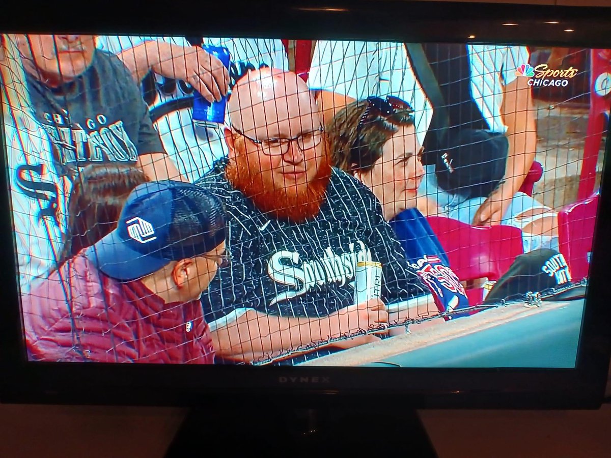 ChrisCrohan1's tweet photo. Yes @jasonbenetti  I did have great seats and I was hoping for a White Sox comeback! https://t.co/Yrn9jzO1jx