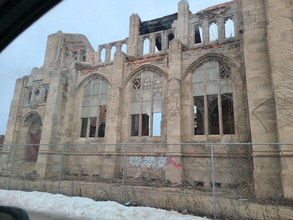 New town every hour on Twitter "Gary, Indiana Population 74,879 Photos from Google Places API