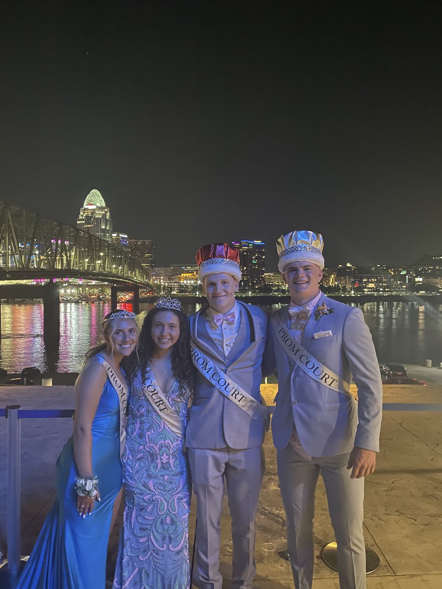 DixieHeightsHS's tweet photo. 2023 Prom Royalty!

Prince: Brach Rice
Princess: Ella Noyes 
King: Hudson Blank
Queen: Maria Dilts https://t.co/TxBmuOgwDs