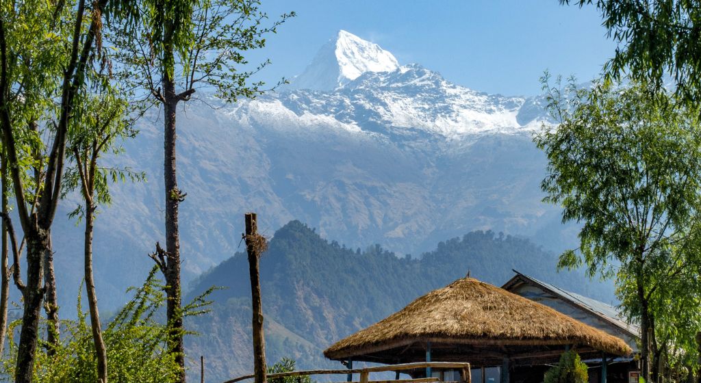 In the midst of chaos and hustle, it's important to take a step back and appreciate the beauty around us.

#nepal #nepalholiday #himalayas #pokhara #poonhill #discovernepal #nepalnow