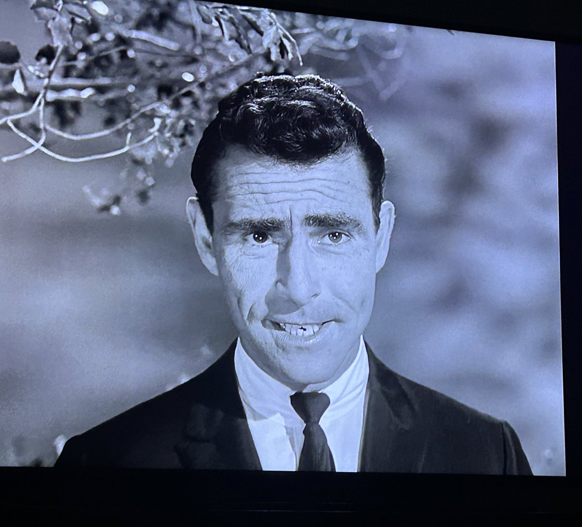 LisaLo1111's tweet photo. I don’t normally watch tv, but when I do, it’s The Twilight Zone 🥰💓 #rodsterling
#art #greatacting #twilightzone https://t.co/UG70Q6K0SQ