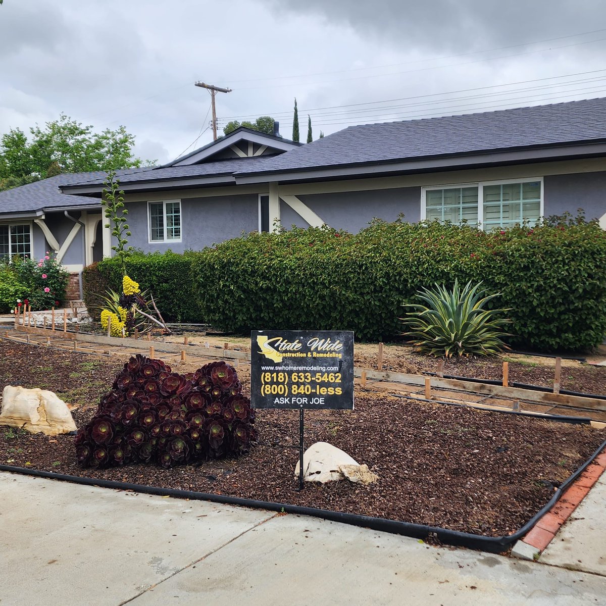 StateWideConstr's tweet photo. NEW ROOF in Encino. We replaced the damaged plywood, &amp; installed 30 yrs composition shingle, cool roof, in charcoal black 
Over 26+ years serving LA and SFV
Free Estimate with contractor Joe Grimberg. 818-633-5462.

#northridgeroofing #roofer #northridgecontractor #northridge https://t.co/mSxBXR1SGW