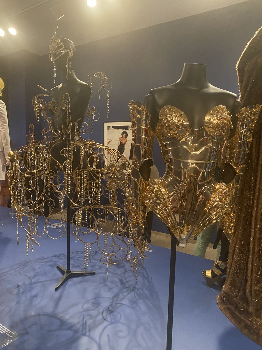 melvsolar's tweet photo. mugler’s brain should be lab studied https://t.co/G56Z2lSX8C