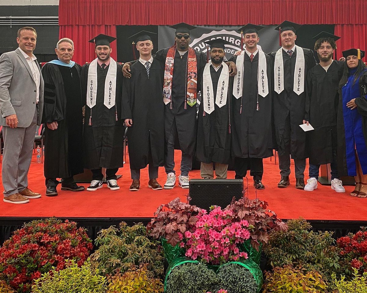 These men are 𝐖𝐀𝐑𝐑𝐈𝐎𝐑𝐒4️⃣𝓛𝓲𝓯𝓮❗️

Congrats to all of our <a href="/ESUWarriors/">ESU Warriors</a> graduates. 

#BLOOD𝘙𝘜𝘕𝘚𝐓𝐇𝐈𝐂𝐊💯