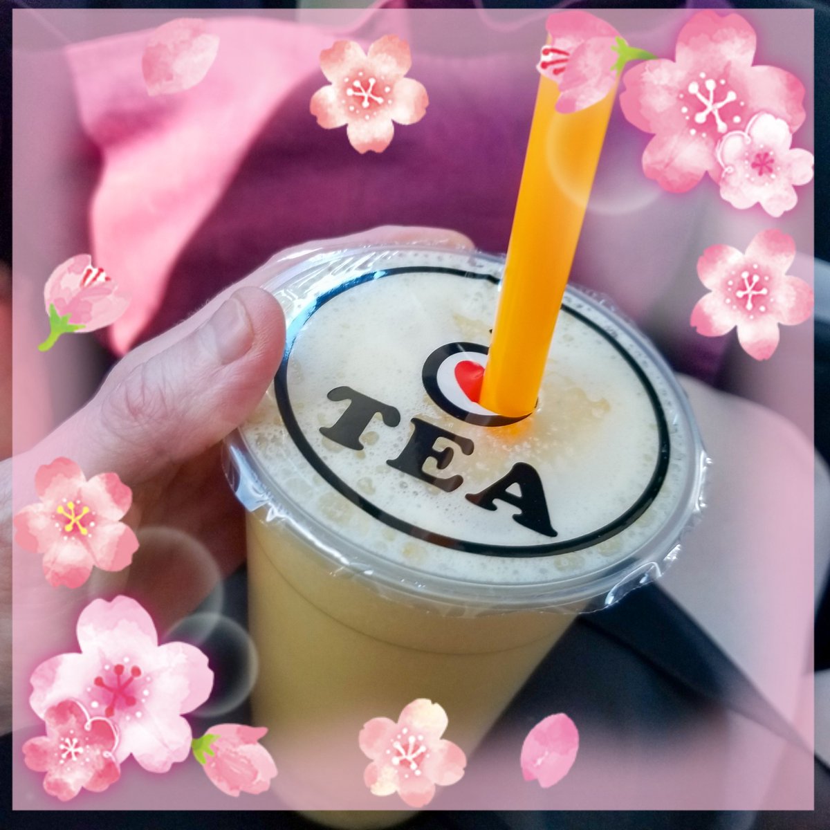 NorthernNeko's tweet image. Today was a bubble tea day.
#peachmilktea no #tapioca, Lychee jelly instead.