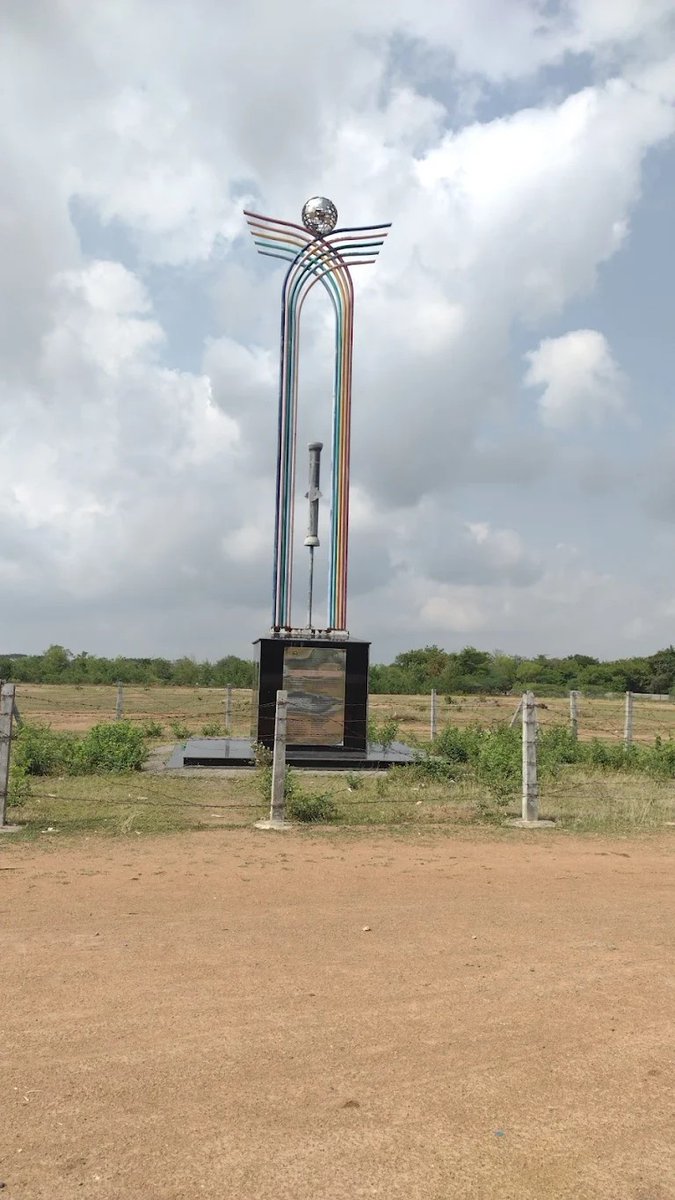 HiWarangal's tweet photo. #PMModi మరోసారి రాష్ట్రానికి మోదీ..
త్వరలోనే వరంగల్ టెక్స్టైల్ పార్కు ప్రారంభం!
#KakatiyaMegaTextilePark #PMMITRAscheme #GlobalTextiles #Inspiredby #5FVision #Farm_to_Fibre_to_Factory_to_Fashion_to_Foreign
@PMOIndia @TelanganaCMO
https://t.co/KLXgLx6HEX https://t.co/nCxwixpWJh