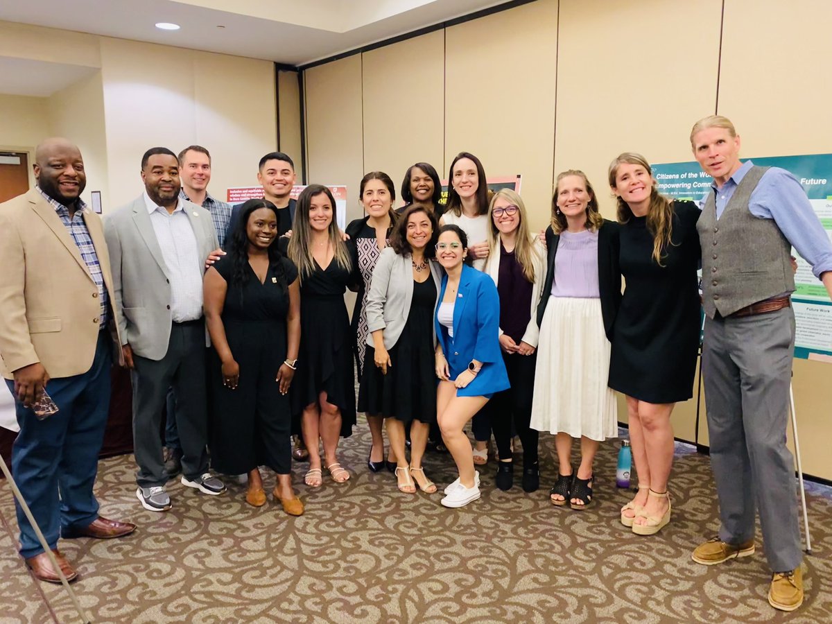 Today I had the pleasure of presenting my poster for the praxis intensive capstone project to conclude my Masters of Education Program at <a href="/elonuniversity/">Elon University</a> 

I cannot be more thankful for the amazing cohort I met in this two-year journey. 

<a href="/Elon_Ed/">Dr. Jo Watts Williams School of Education at Elon</a> #eloned 
#unitingourworld