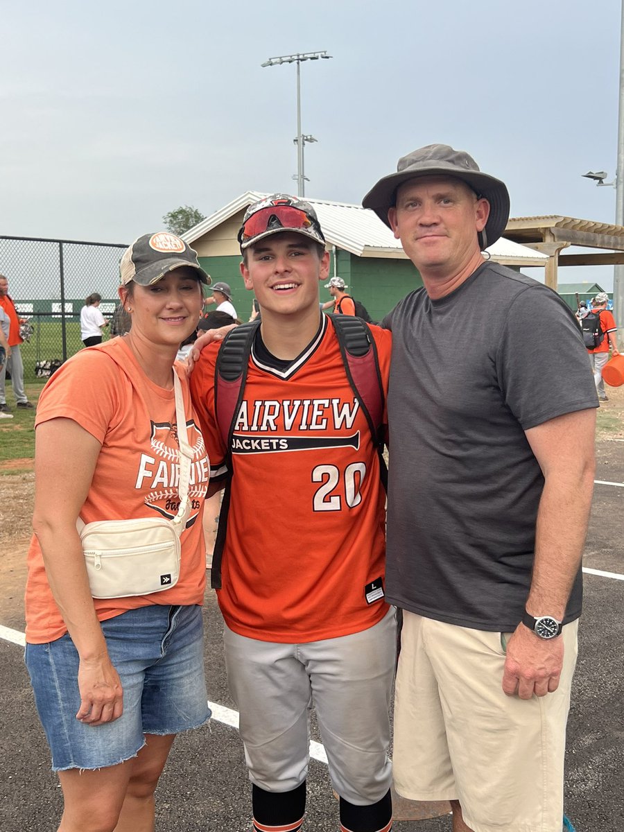 boden_miller20's tweet photo. Great season ended this weekend in Regionals. Fairview Baseball’s first winning season in a decade, going 18-13. Really proud of the boys, sad it had to end this way, but we praise God even in our defeat. Thanks to all the guys, seniors, Coach Antwine and Coach Maynard https://t.co/CXWAuKkV3z