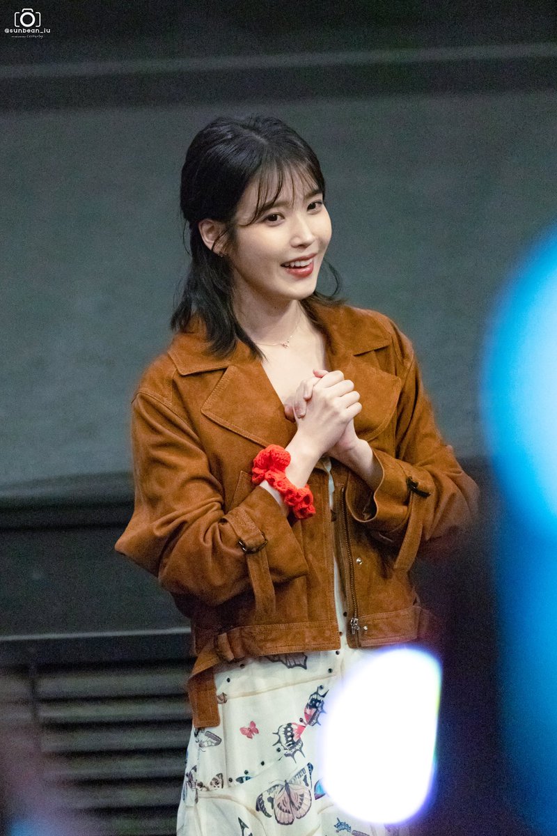 sunbean_iu's tweet photo. 230429 아이유 드림 개봉주 무대인사 왕십리 CGV (2) by Sunbean

#IU #dlwlrma #아이유 #이지은 #이지금 #드림 #드림무대인사 https://t.co/wDP0mj776w