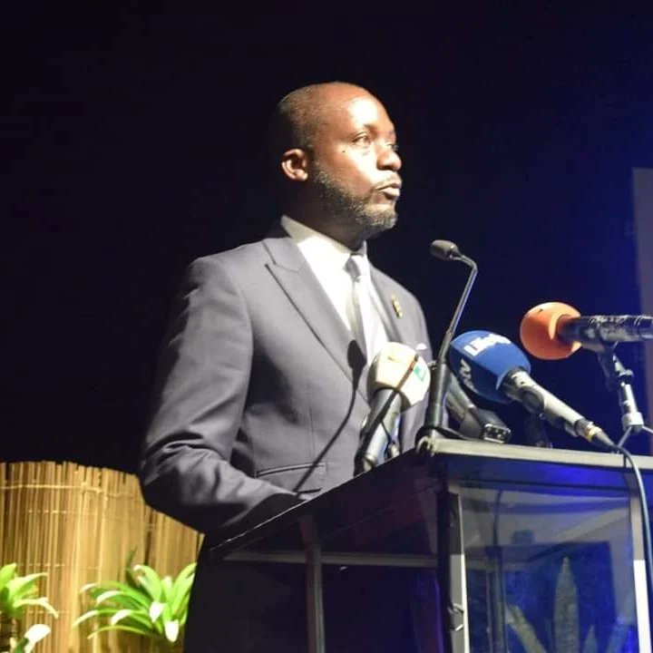 aag_ci's tweet photo. @JacquesEhouo, honorable Député-maire du #Plateau à la cérémonie officielle des 70 ans de l'@aag_ci. #Abidjan #Antilles #fiesta #aagci70 #diaspora https://t.co/Fn3NtHnwjR