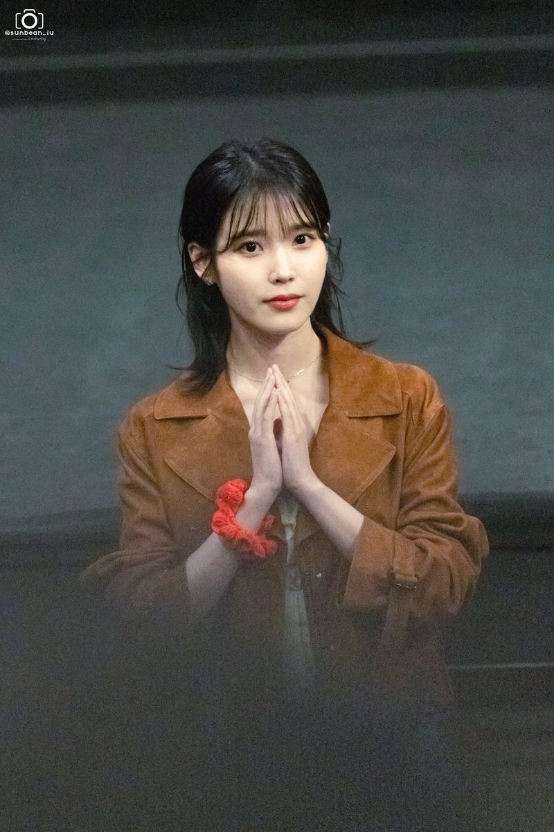 sunbean_iu's tweet photo. 230429 아이유 드림 개봉주 무대인사 왕십리 CGV (1) by Sunbean

#IU #dlwlrma #아이유 #이지은 #이지금 #드림 #드림무대인사 https://t.co/zjIE8yZGmC