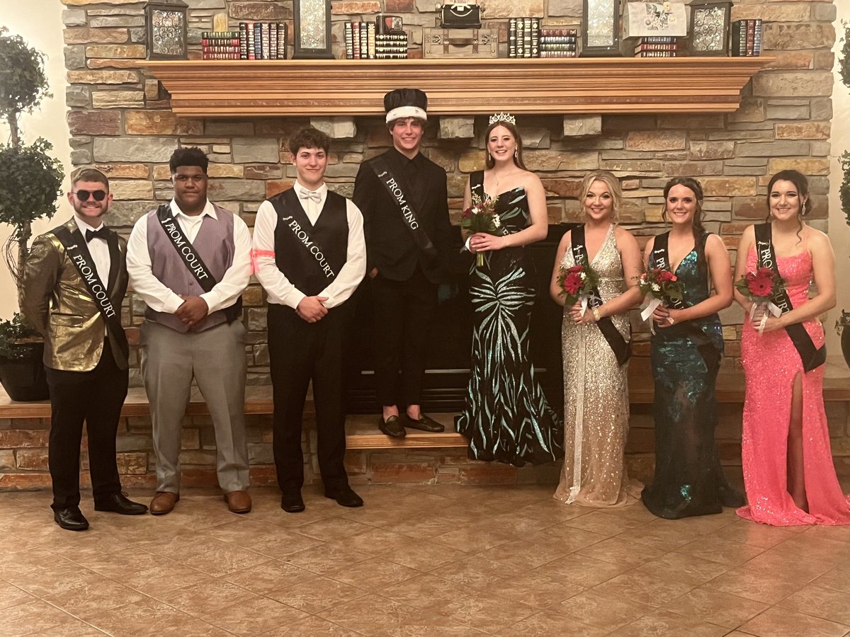 Congratulations to our 2023 CCHS Prom King and Queen, Derek Carlson and Peyton Benson!
