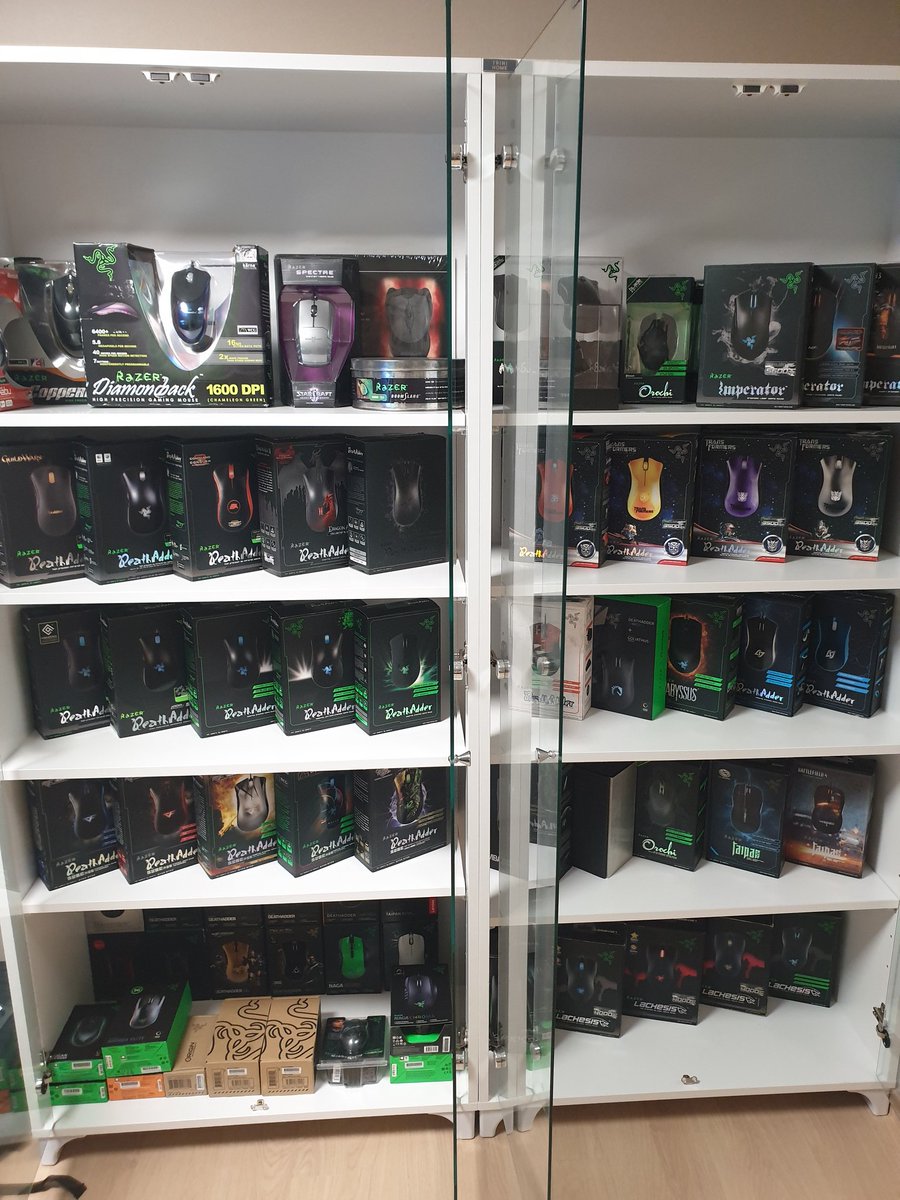 WORKHARDGG's tweet photo. @Razer @minliangtan #BiggestRazerFan #Razer @Razer
I've liked razer mice since a long time ago.

now i like collecting razer mice

Even i still have razer boomslang,copperhead first edition. https://t.co/yExwEK1uCX