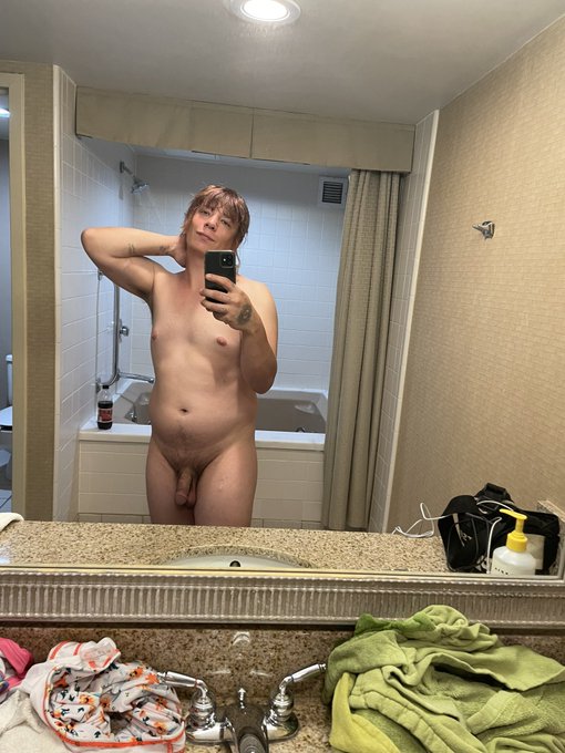 Love y&rsquo;all🖤🖤😶&zwj;🌫️ https://t.co/opBZaTVi3d