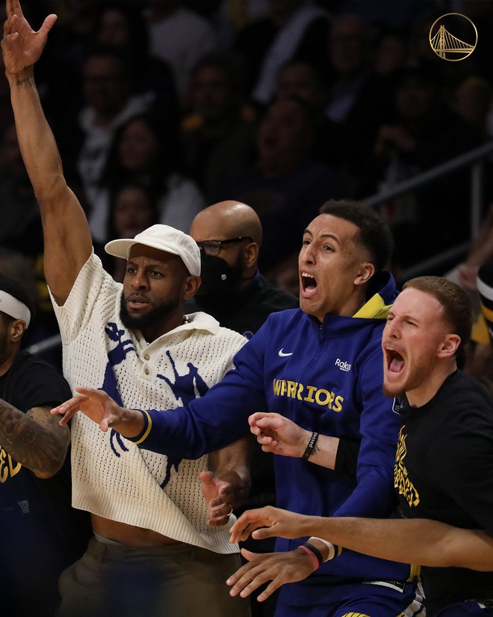 warriors's tweet photo. All of us: https://t.co/JQGtqFtXfa