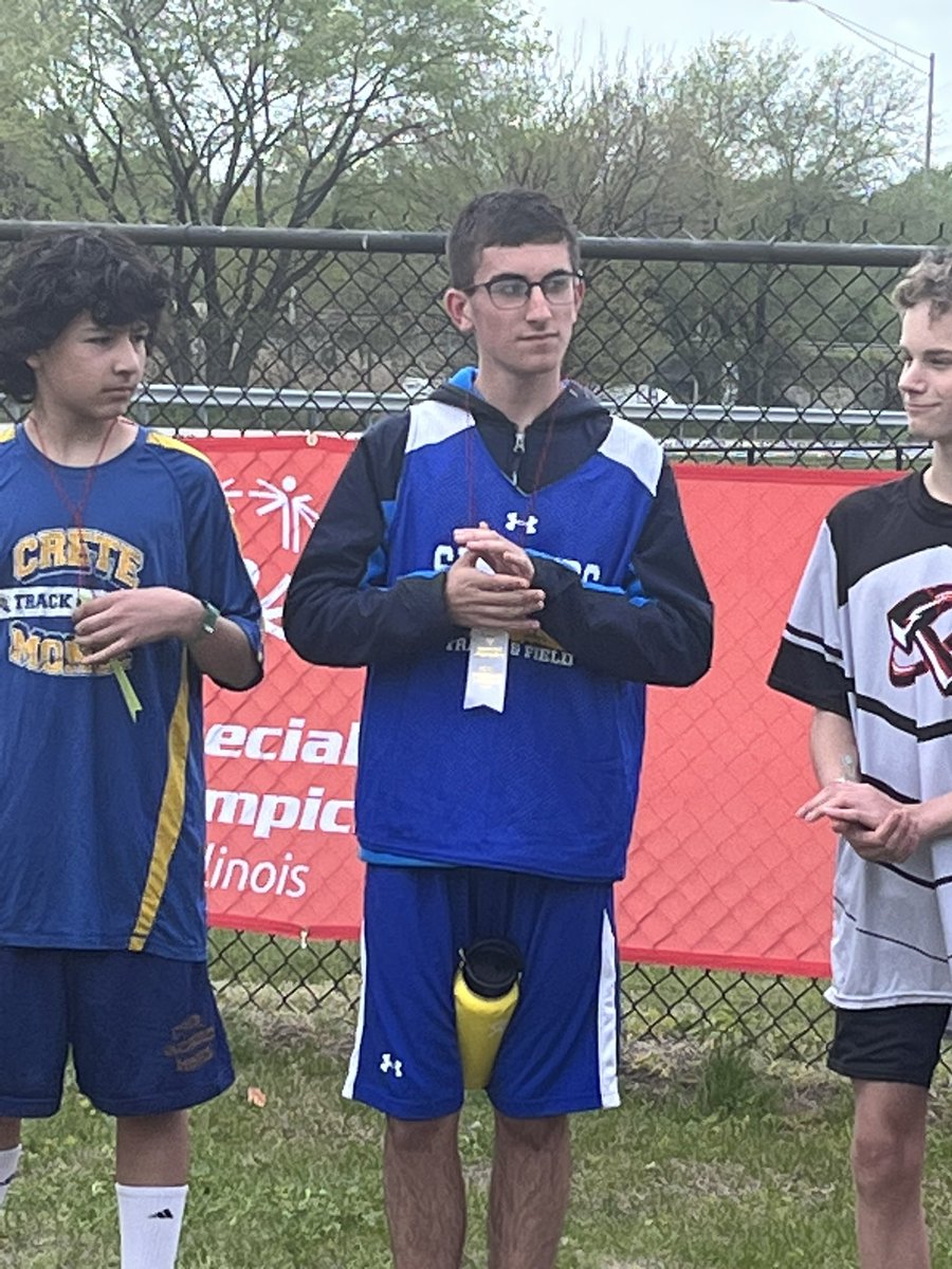 CSSpecOlympics's tweet image. Great day at Track and Field tournament! Gold medals going to state! @DSmithCSHS @elliebrtis @SandburgHS