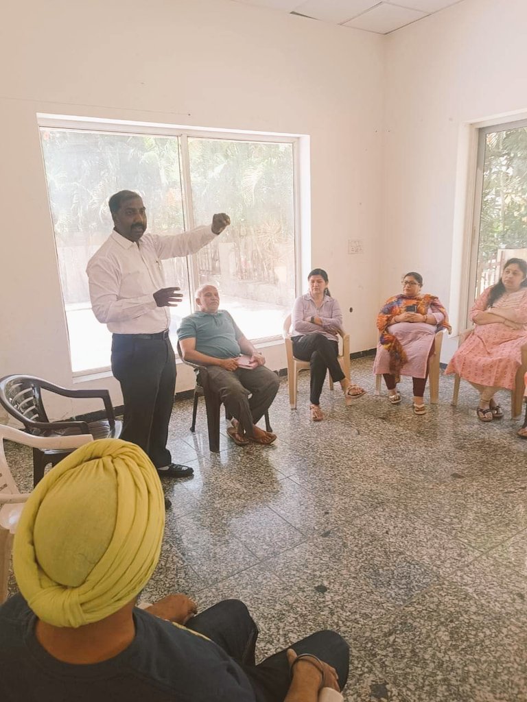 RohanGaikwadMAH's tweet image. नागरिकांच्या समस्या सोडविण्यासाठी
" म.न.से " आपल्या दारी.
Solving various issues for the residents of #nibm #nibmroad #nibmpune #wanowrie #undri #mohammedwadi #pune
@anilshidore
@mnsadhikrut @RajThackeray @mnspunecity @MNSNewsLiv @mnsreport9 @pune_pulse
#MNS @Sainathbabar7