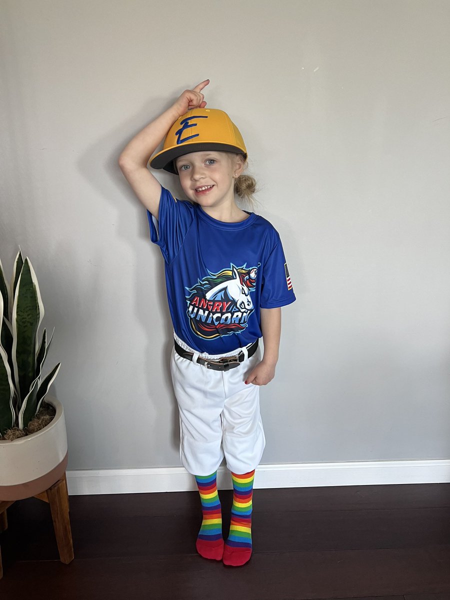 timjohnston300's tweet photo. Well, that’s a wrap on an amazing day! 4-0 day for Macomb overall—a great Sophomore Day sweep by @MacombSoftball and a road sweep for @MacombBaseball—and I also got to see my Angry Unicorn play in her Opening Day game! 💙 https://t.co/1efoBjRvJr