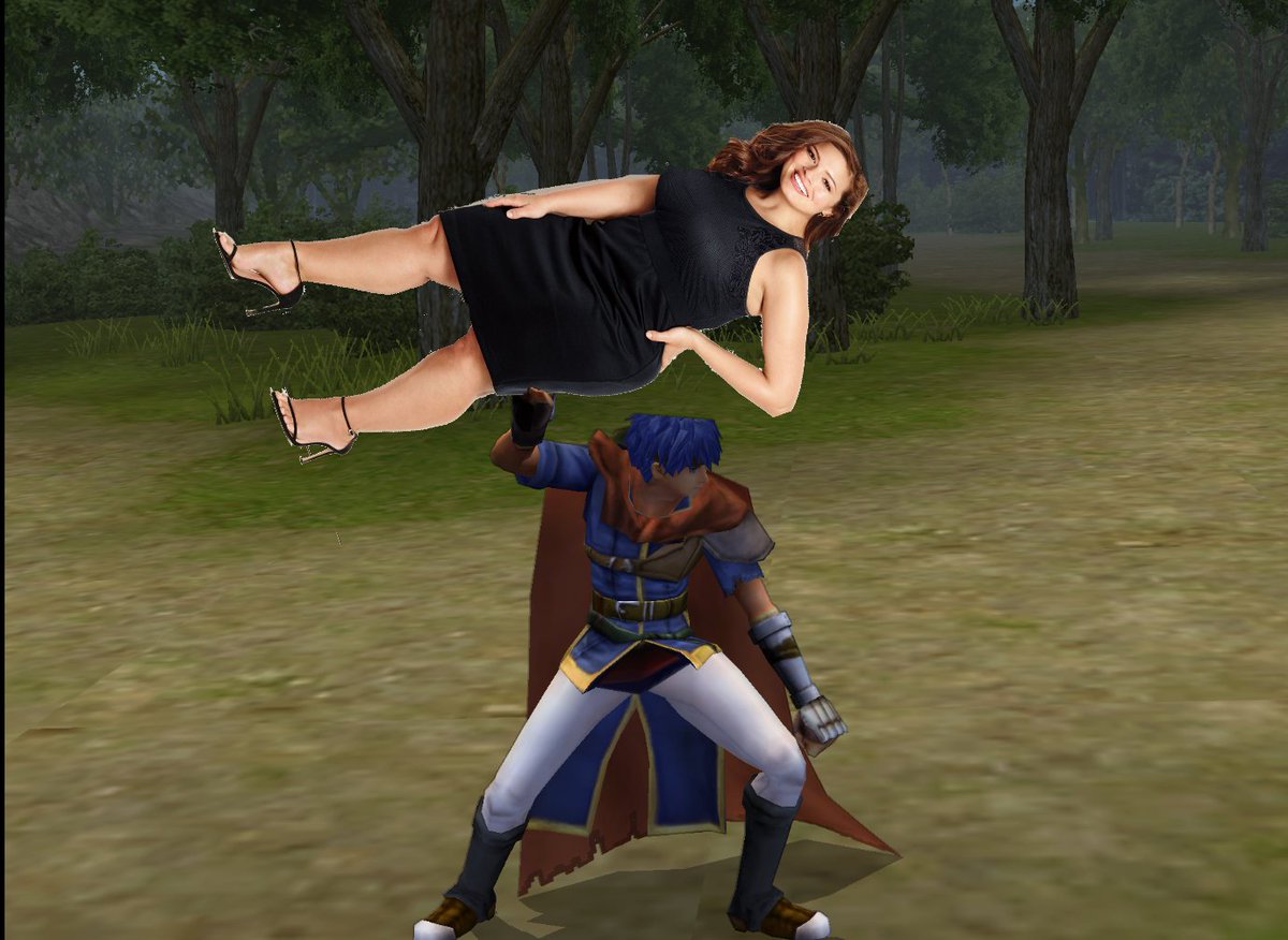 ikeholdinstuff's tweet photo. Ike is holding Ashley Graham. https://t.co/hzD5Yi1o5L