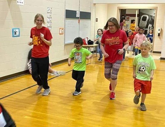 AlyssaFelts93's tweet photo. Fun Run Friday! Boy, did we run and run. We did stop to dance for a little bit. While it was a tiring morning after the piggyback rides, I wouldn't change my running buddies. #weare409 @doc_nuge @nhoneywell409  @lisapierce5825 @acoppinger12 @AESPhoenix @AtchisonPublic https://t.co/kZ8XuUT4ut