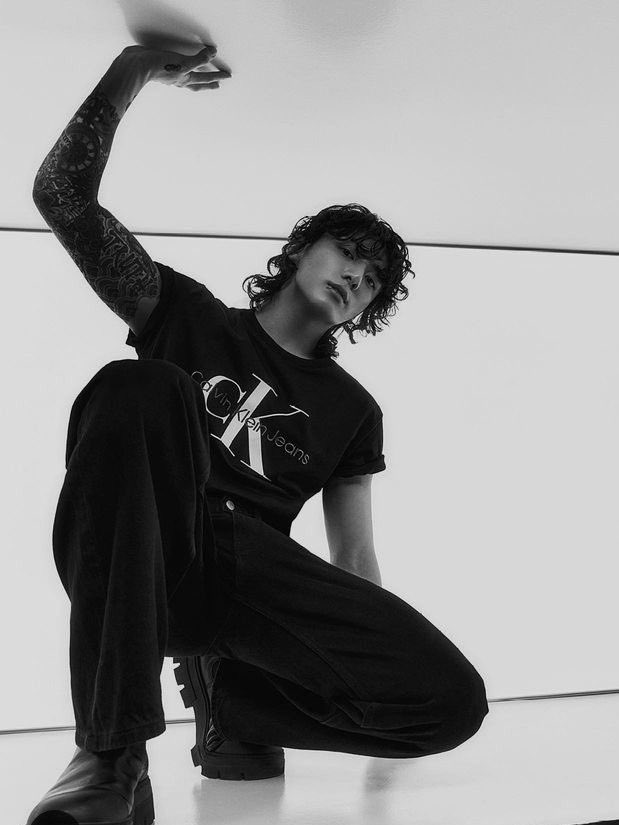 junartlc's tweet photo. #jikook au  —  Dance to my sound

Aonde um stripper é chamado para se apresentar durante um show de rock, Jimin só não esperava que o vocalista era Jeon Jungkook, seu ex namorado e pai de sua filha. https://t.co/cP1jkzaLZh