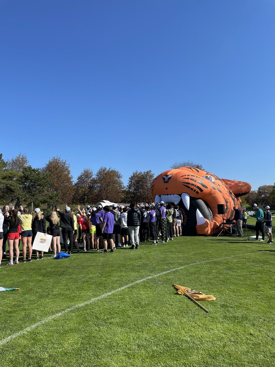 Dean’s House tweet media