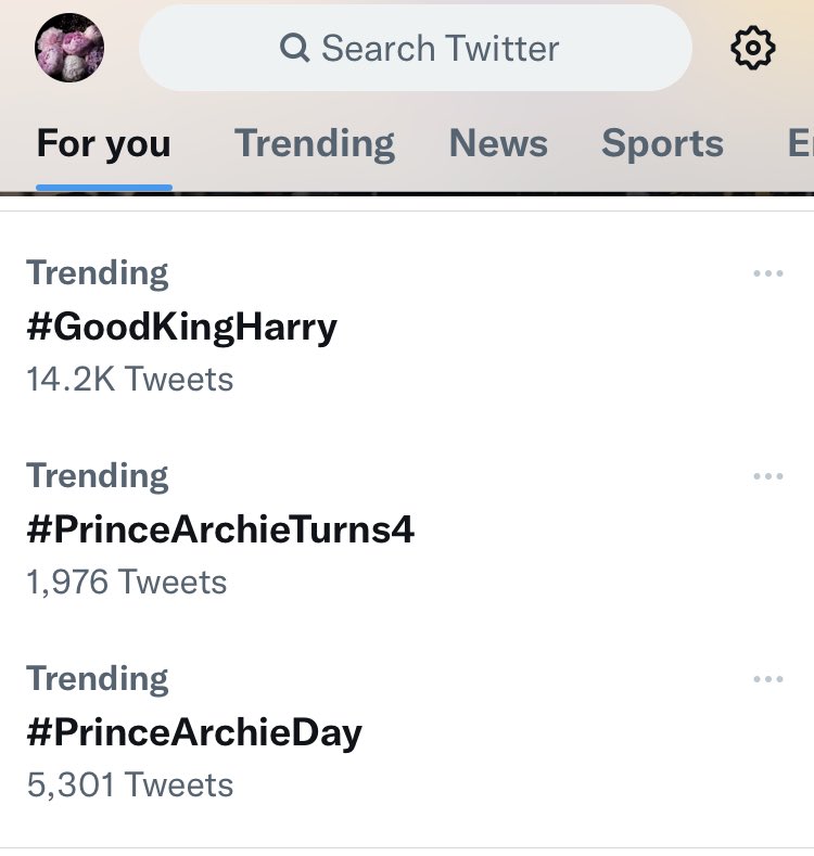 Anna77078367's tweet photo. #GoodKingHarry #PrinceArchieTurns 4 #PrinceArchieDay 👏🏼🙌🏼👊🏼🙏🏼♥️ https://t.co/RugPUyZWdr