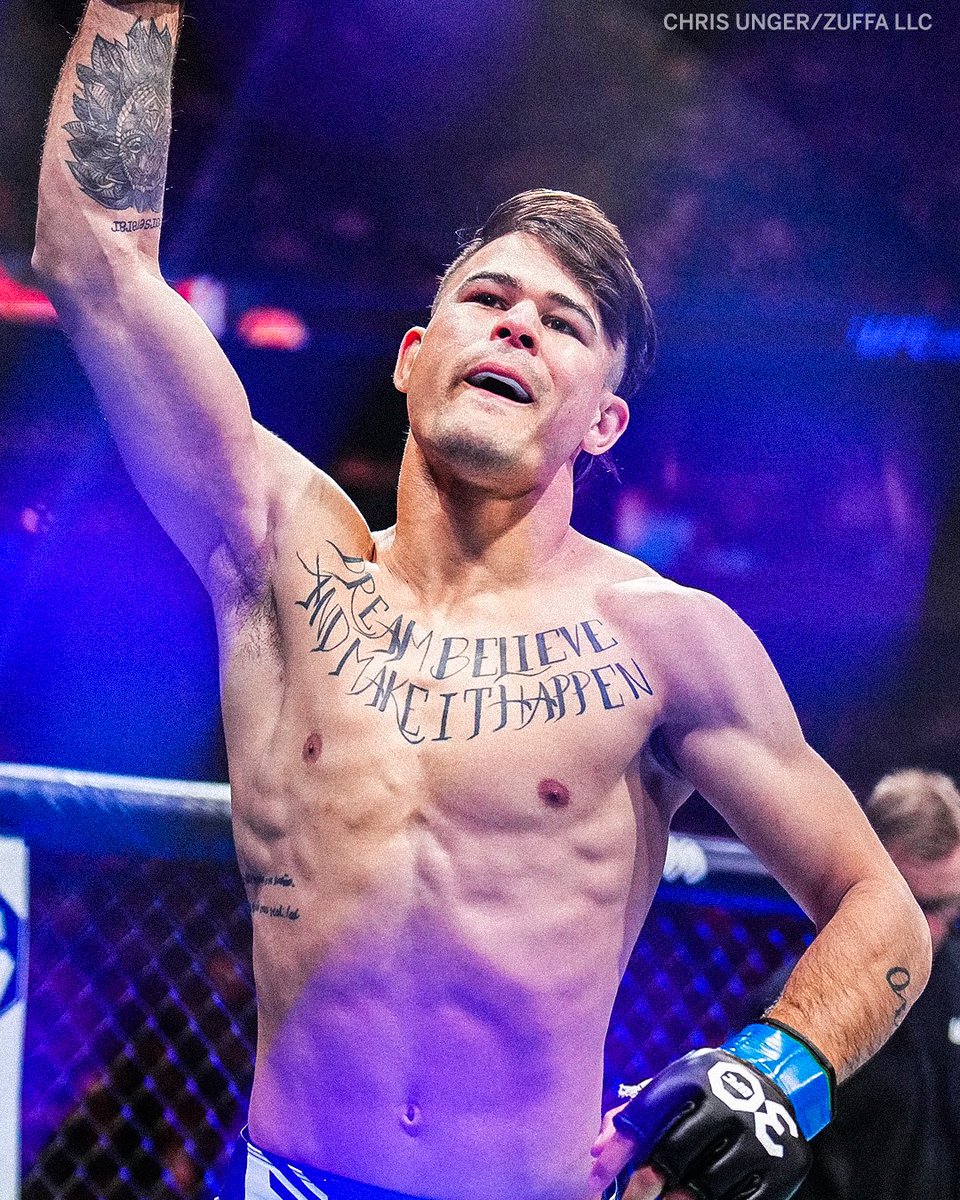 espnmma's tweet photo. Diego Lopes held his own on five days' notice 😤 #UFC288 https://t.co/Kkw1U3d9ty