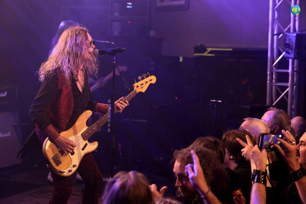 ctcfanzine's tweet photo. Glenn Hughes @glenn_hughes LIVE onstage earlier tonight @ #Valand in Gothenburg, #SWEDEN 🇸🇪 #GlennHughes #GlennHughesPerformsClassicDeepPurpleLive https://t.co/u2I7wlhOEc