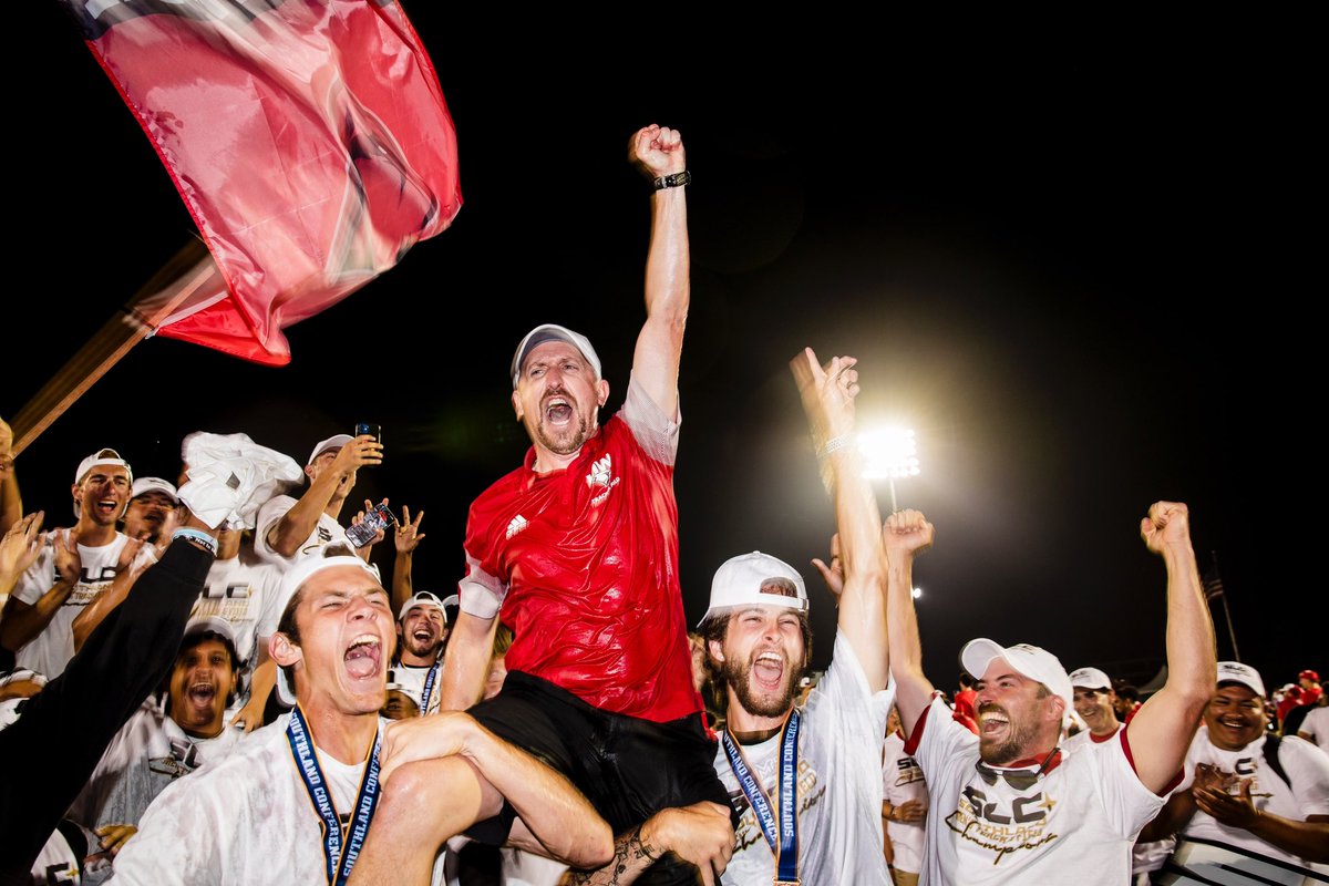 SouthlandSports's tweet photo. The first triple crown in the Southland on the men’s side in 38 years. 

👑👑👑

#EarnedEveryDay https://t.co/1SgW5ybfQQ